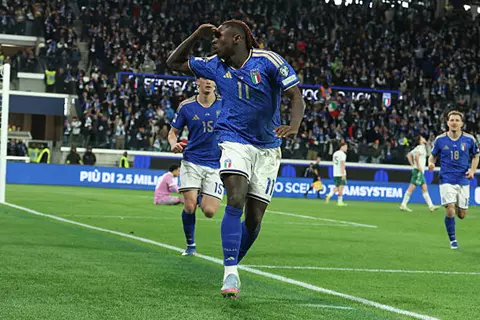 خطوة على المونديال.. منتخب إيطاليا يهزم إيرلندا الشمالية ويصعد لنهائي الملحق